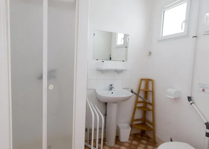 Entre Centre Et Thermes Avec Wifi Et Parking - Fr-1-541-186 * 拉罗什波赛